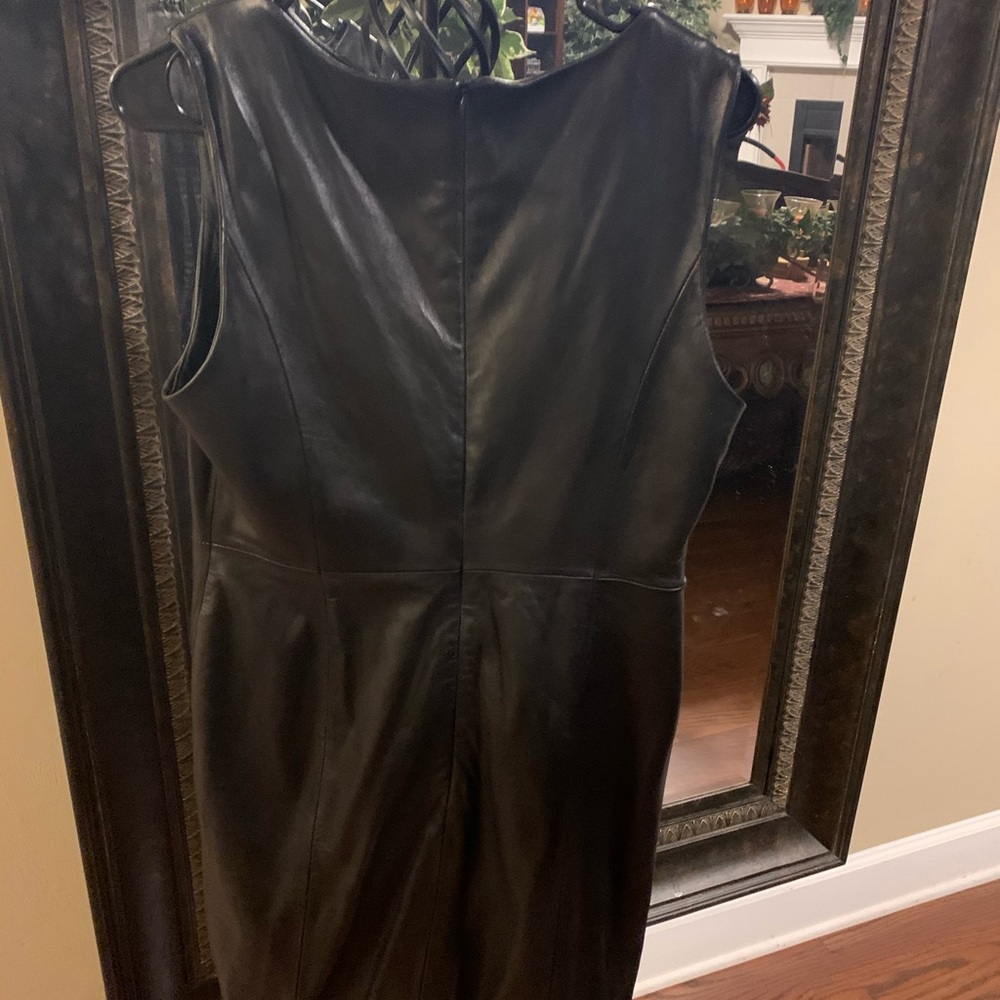Dress - Picture 4 of 4